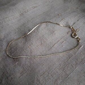 GOLD TONE VINTAGE CHAIN BRACELET KOREA